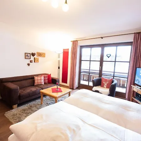 Enzian Apartamento *